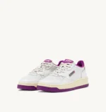 Sneakers Autry Medalist Donna in pelle Bianca Dettagli Viola art. AULW VS04 - immagine 2