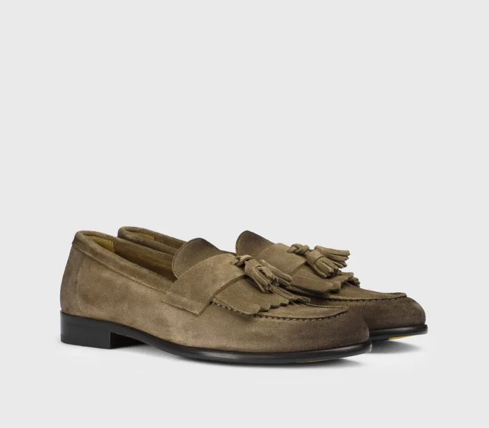 Mocassino Uomo Doucal's In Suede Cacao Con Nappine E Frangia Con Fondo Cuoio Antiscivolo Art. DU3399STRAUY260TM08, foto 3 di 4