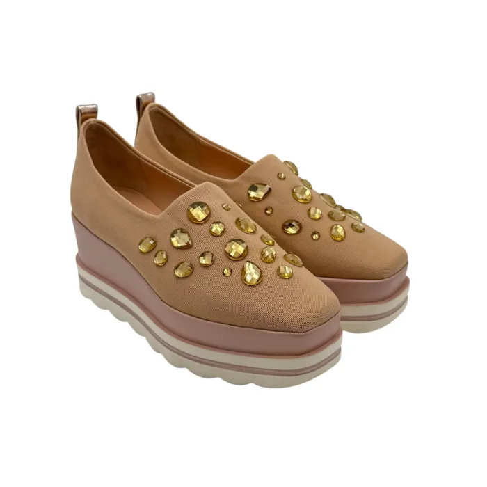 Mocassino con zeppa in tessuto elasticizzato Lorenzo Mari Nude accessorio gioiello e zeppa 6cm art. MIA 01, foto 2 di 6