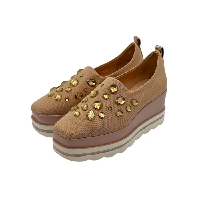 Mocassino con zeppa in tessuto elasticizzato Lorenzo Mari Nude accessorio gioiello e zeppa 6cm art. MIA 01, foto 4 di 6