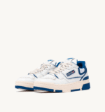 Sneaker Uomo Autry CLC Low in Pelle Bianca con dettagli Blu Elettrico art. ROLM MM06 - immagine 2