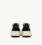 Sneakers Autry Platform Donna in Pelle Bianca e Nera art. PTLW WB01 - immagine 6