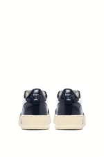 Sneakers Autry Medalist Donna in Pelle e Vernice Bicolor Bianco e Blu Notte art. AULW RT06 - immagine 4