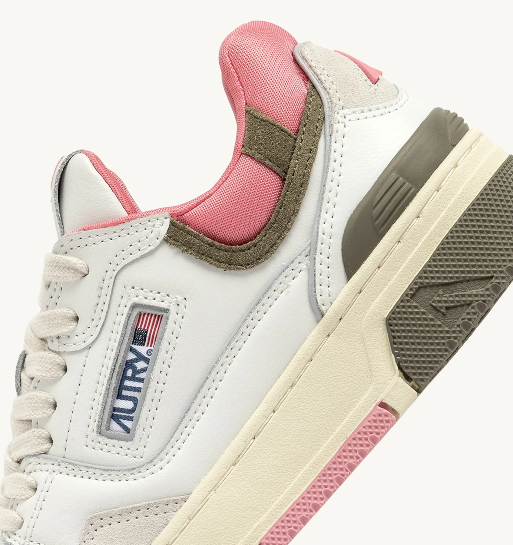 Sneaker Donna Autry CLC Low in Pelle Bianca con dettagli Verde Militare art. ROLW MC03 - immagine 2