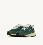 Sneakers Autry Uomo HyperWay in Camoscio Verde art. HYLM UM06 - immagine 2