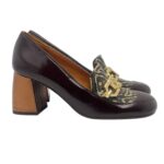 Décolleté Mocassino Chie Mihara in Pelle Lucida Marrone e Dettagli Oro Tacco grosso 8m art. Sybro