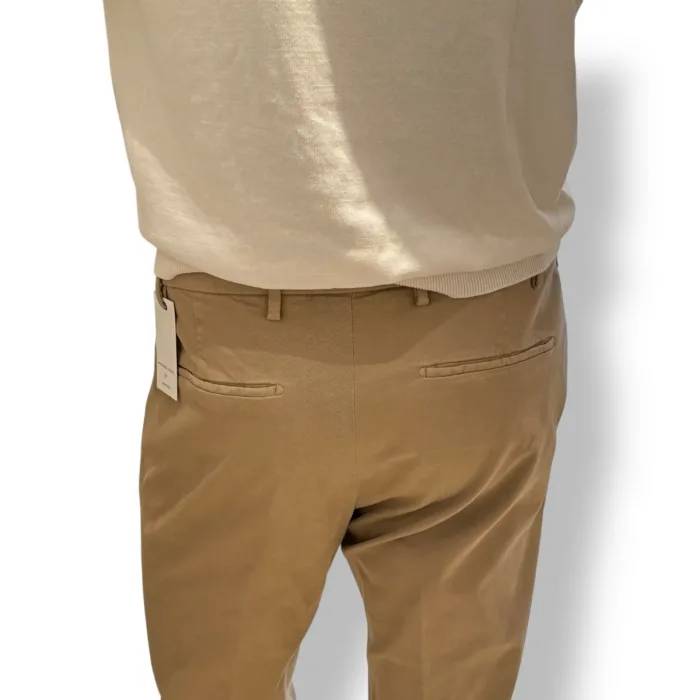 Pantalone Tasca a Filo Michael Coal Brad In Caldo Cotone Beige One More Size art. MCBRAMM2505F25L, foto 3 di 3