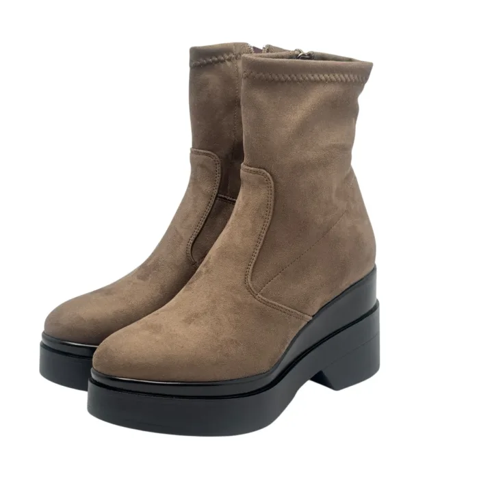 Tronchetto Lorenzo Mari in Camoscio Tortora Zeppa H 9 cm Plateau 4 Cm art. Polly 02, foto 4 di 6