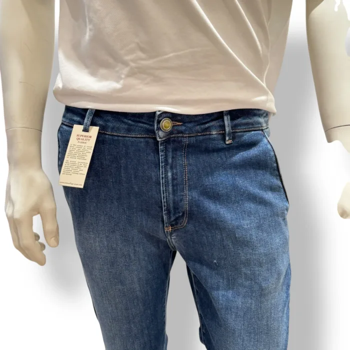 Jeans Tasca a Filo Camouflage In Gabardine di Cotone Elasticizzata Lavaggio Medio Scuro art. Chinos Rey 17 D131 C002, foto 2 di 2