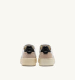 Sneakers Autry Donna in Pelle e Camoscio con Spoiler Nero art. AULW LS21 - immagine 3