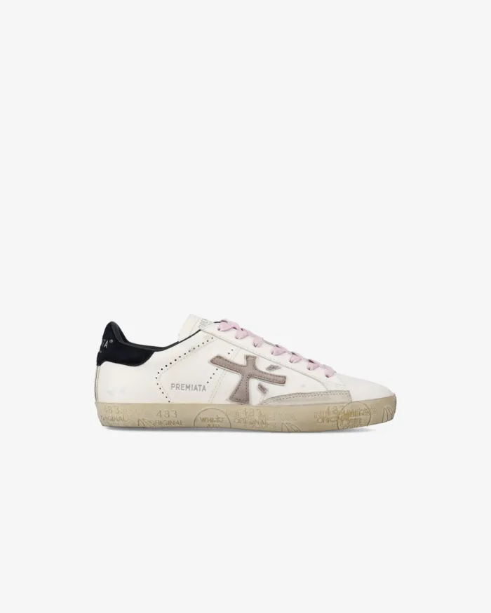 Sneakers Premiata Donna in Pelle Bianca e Laccio Rosa Spoiler Blu art. Stevend 7602, foto 1 di 5