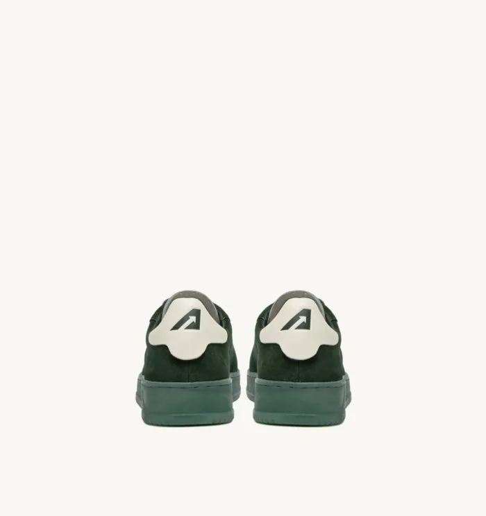 Sneakers Autry Uomo in Camoscio Verde e Suola in Tinta art. ADLM UE12, foto 4 di 5