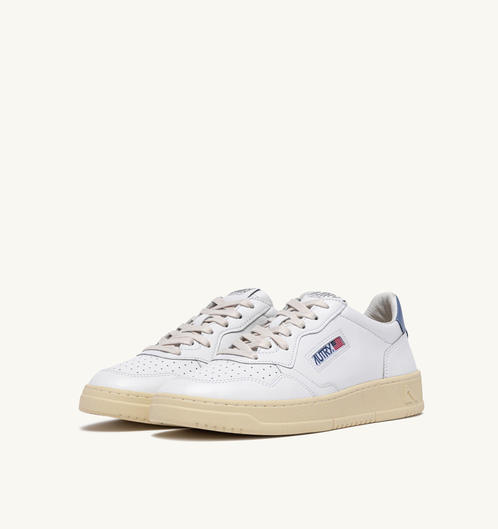 Sneakers Autry Donna in Pelle con Spoiler Azzurro art. AULW LL89 - immagine 2