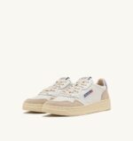Sneakers Autry Donna in Pelle e Camoscio con Spoiler Azzurro art. AULW LS04 - immagine 2