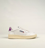 Sneakers Autry Donna in Pelle Bianca con Spoiler Viola art. AULW LL08