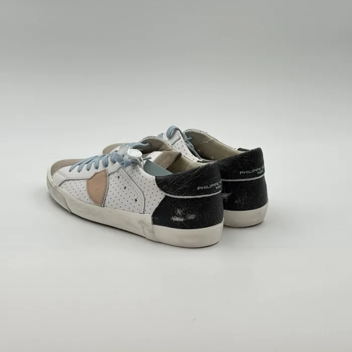Sneakers Uomo Paris Prsx Philippe Model in Pelle Traforata Bianca con Back Nero e Linguetta in Camoscio art. PRLU VPP1, foto 3 di 5