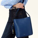 Borsa Secchiello A Spalla Furla Roxie Blu Indigo art. WB01875 ARE000 6G000 - immagine 4