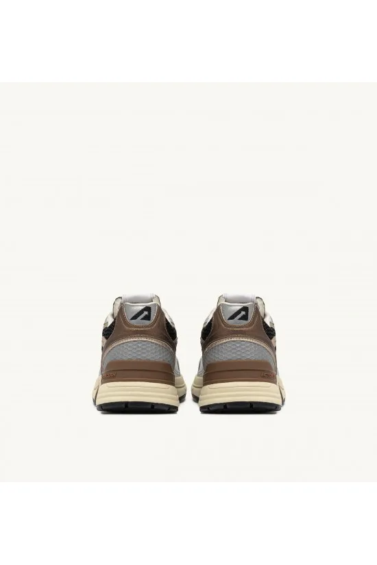 Sneakers Autry Hyperway Donna in Pelle Argento e Dettagli Neri art. HYLW EM04, foto 3 di 4
