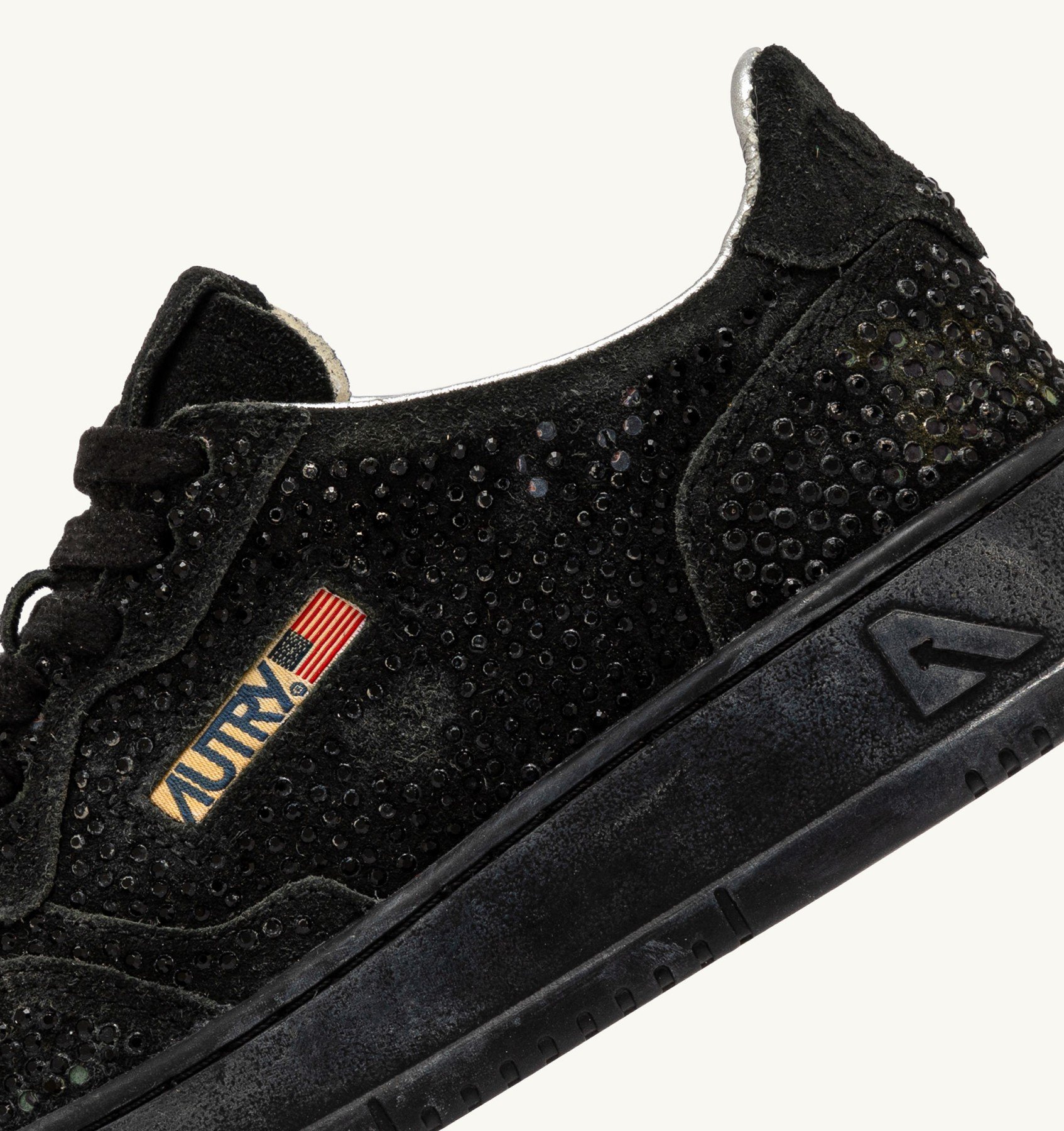 Sneakers Autry Donna In Camoscio Nero con Strass art. AULW NA02 - immagine 4