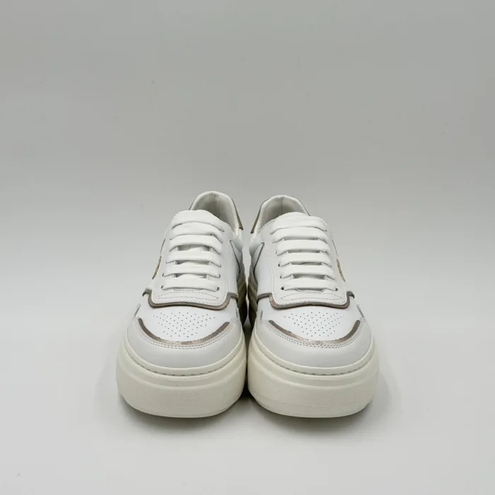 Sneakers Donna Furla in Pelle Bianca e Dettagli Dorati art. YK73NUA, foto 3 di 5
