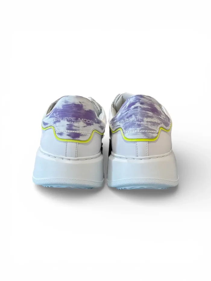 Sneakers Donna Philippe Model Temple in Pelle Bianca e Spoiler Lilla Effetto Vernice art. BTLD VEN1, foto 5 di 5