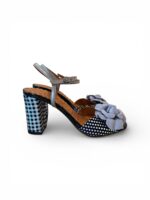 Sandalo Chie Mihara In Pelle Nera e Fiore Argento, Tacco Grosso 8 cm Plateau 1 cm art. Biuty