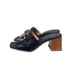 Sandalo Mules Sabot Lorenzo Mari in Nappa Blu Dettaglio Fibbia Tacco 7 cm art. Fresia 14 - immagine 4