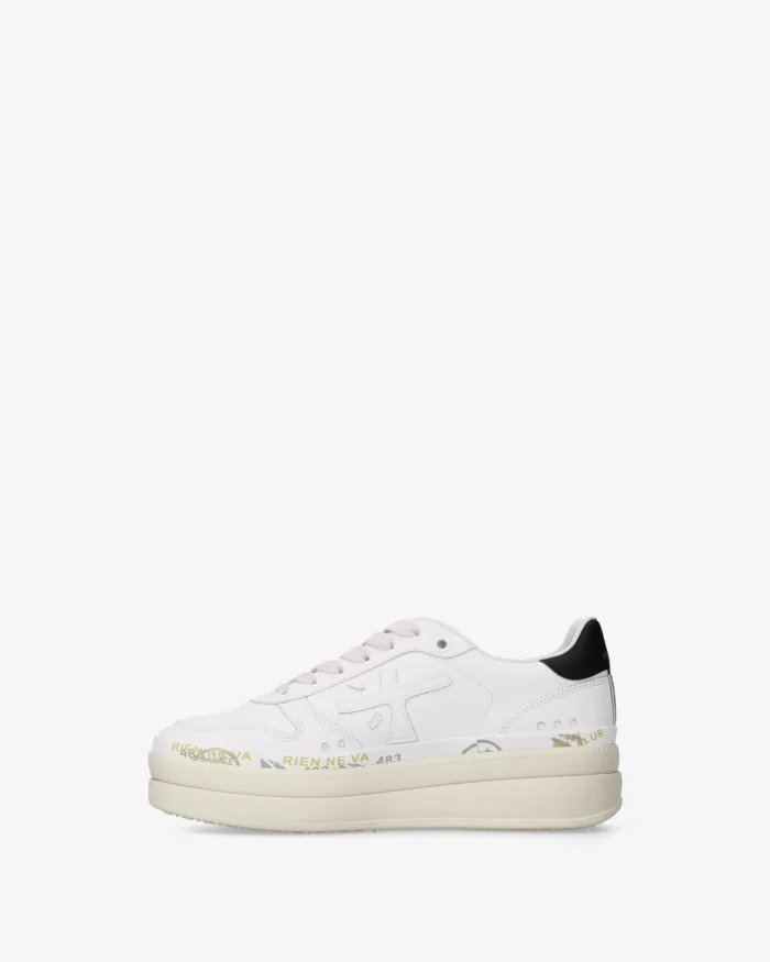 Sneakers Premiata Donna in Pelle Bianca e Dettagli Ricamati art. Micol 8255, foto 3 di 5