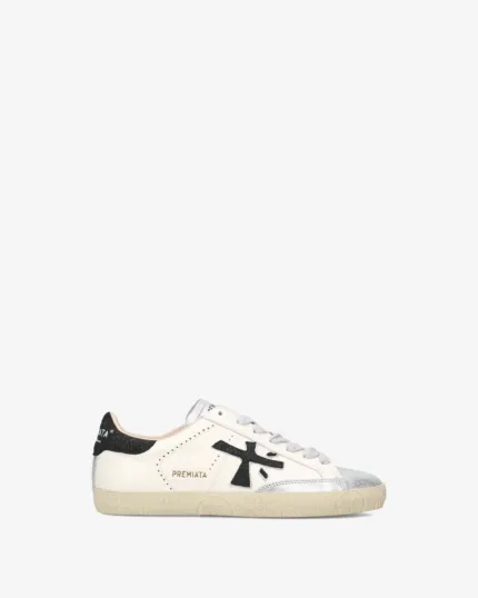 Sneakers Premiata Donna in Pelle Avorio con Linguetta Argento e Dettagli Glitter Nero art. Stevend 6936