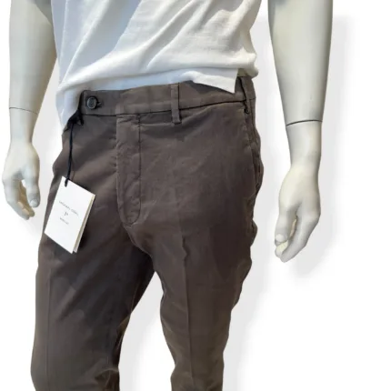 Pantaloni In Misto Lino con Elastico in vita e Tasca a Filo Michael Coal Testa Di Moro art. Brad One More Size 2951 Capri