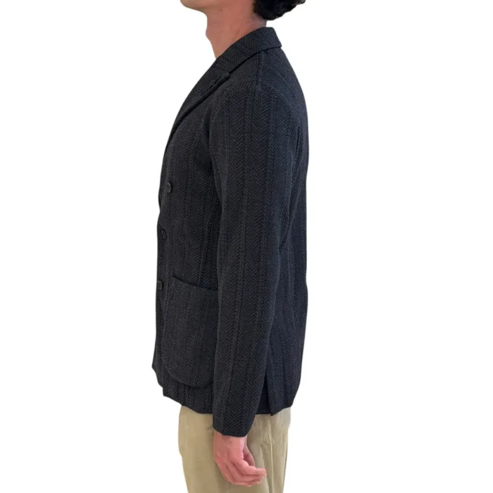 Giacca Doppiopetto Lardini In Maglia di Lana Rescata Grigio Antracite Art. CNLJM57 AC67004 999GR, foto 2 di 3