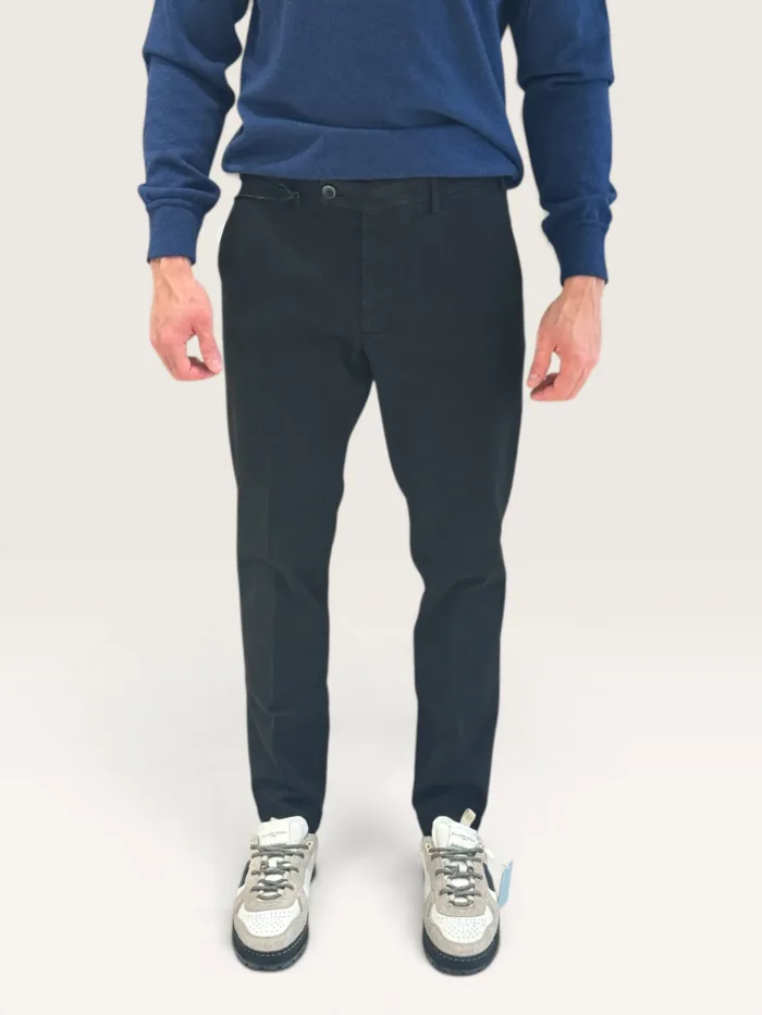 Pantalone Tasca a Filo Michael Coal Brad In Caldo Cotone Nero One More Size art. MCBRAOMS2505F26C Capri, foto 1 di 3