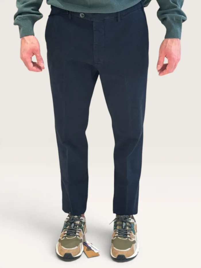 Pantalone Tasca a Filo Michael Coal Brad In Caldo Cotone Blu One More Size art. MCBRAOMS2505F26C Capri, foto 1 di 3
