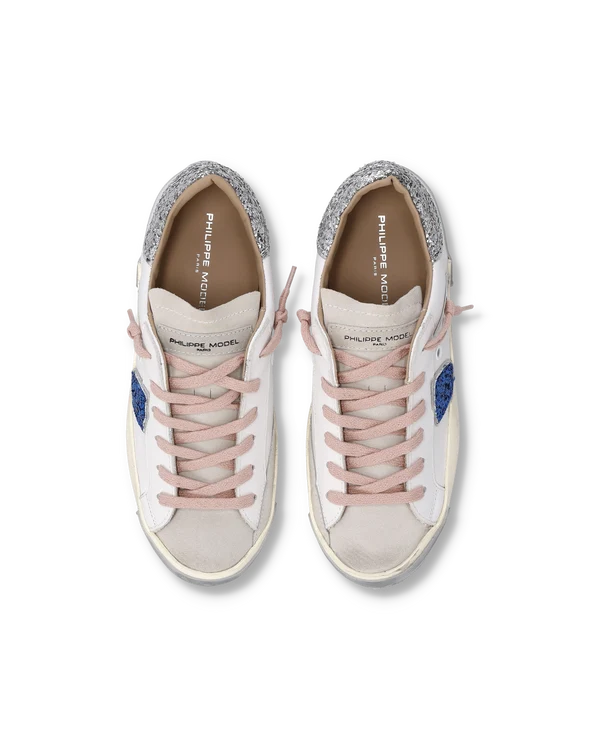 Sneakers Donna Paris Prsx Philippe Model in Pelle Bianca, Linguetta in Camoscio e Spoiler Glitter Argento art. PRLD VG10, foto 3 di 5