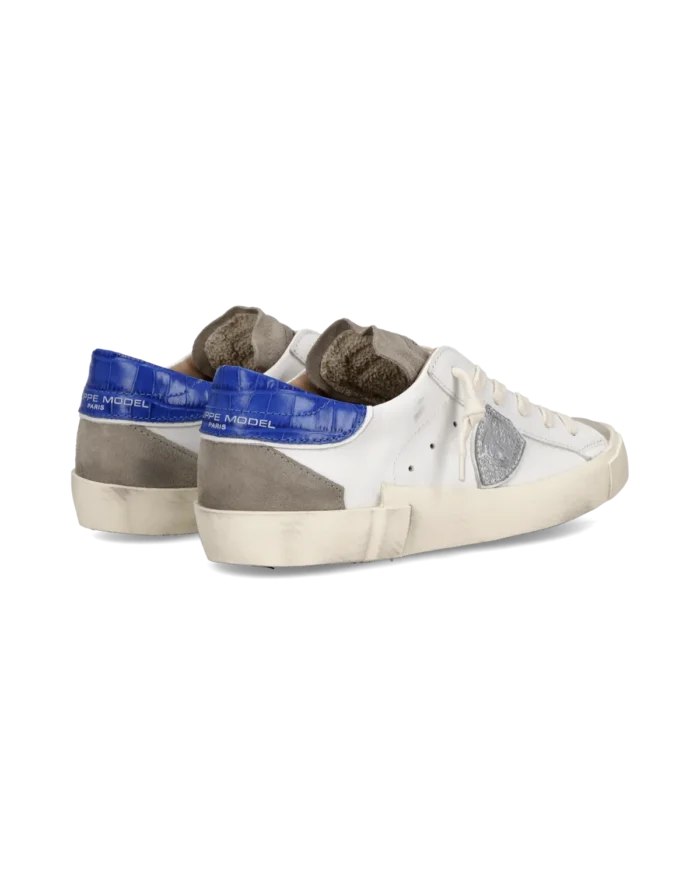 Sneakers Donna Paris Prsx Philippe Model in Pelle Bianca, Linguetta in Camoscio e Spoiler Bluette art. PRLD VXC2, foto 4 di 5