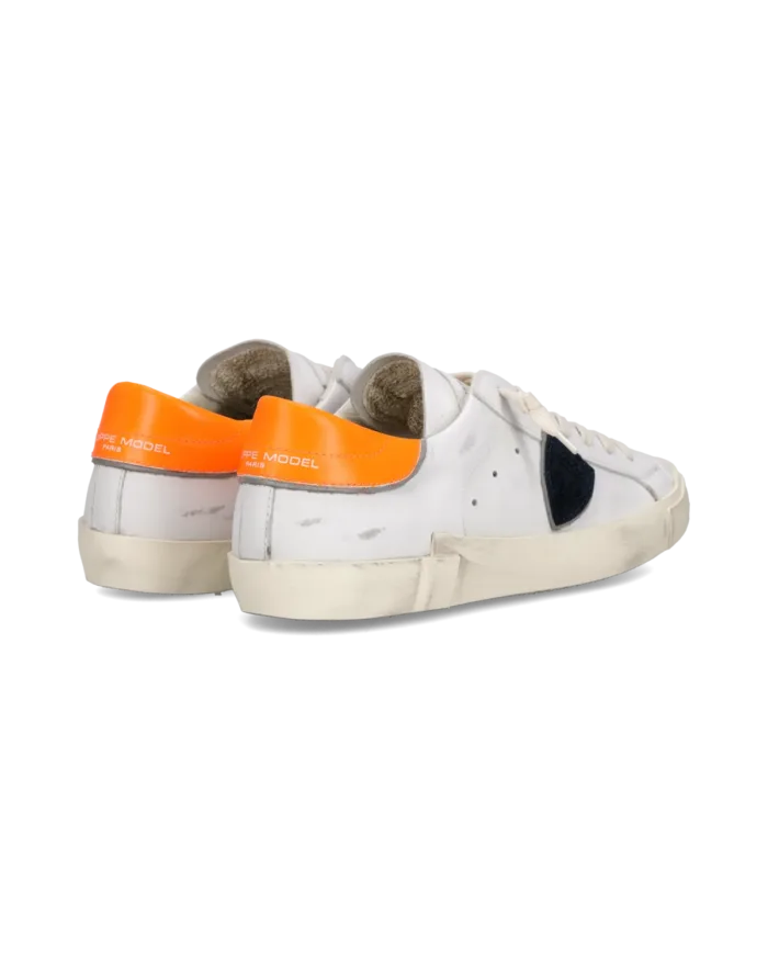 Sneakers Uomo Philippe Model Paris Prsx in Pelle Bianca e Spoiler Arancione Fluo art. PRLU VP25, foto 4 di 5