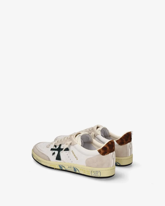 Sneakers Premiata Donna in Pelle Bianca e Camoscio Tortora Dettagli Verdi art. Bskt Clayd 8472, foto 5 di 5