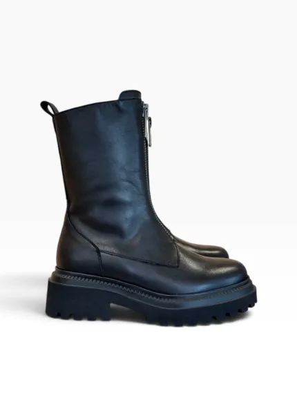 Biker Lorenzo Mari in Pelle Nera Fondo Nero H 5 cm art. Charlotte 02