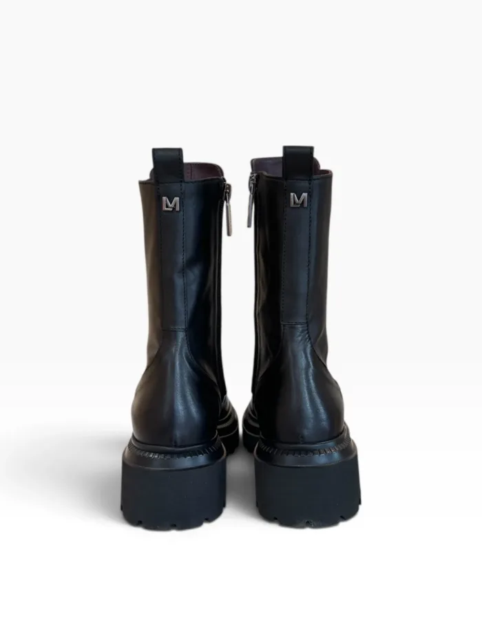 Biker Lorenzo Mari in Pelle Nera Fondo Nero H 5 cm art. Charlotte 02, foto 5 di 5