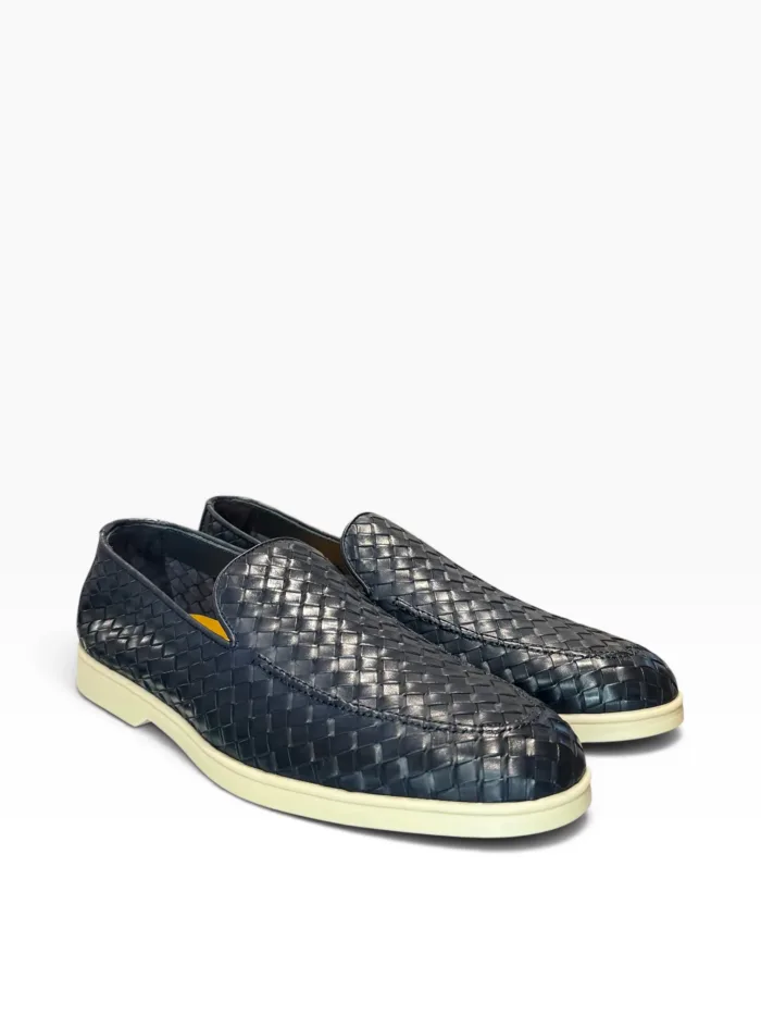 Mocassino Uomo Doucal's In Pelle Blu Intrecciata con Fondo Gomma Bianco Art. DU3416NWMAUY195GB00, foto 2 di 4