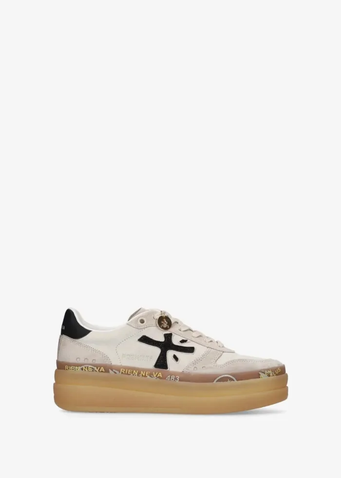 Sneakers Premiata Donna in Camoscio Grigio Beige e Dettagli Neri art. Micol 8569, foto 1 di 3